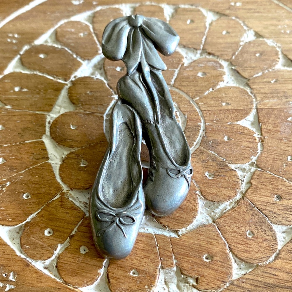 Pewter Pointe shoes pin